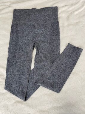 Wild Flowers Gray Melange Seamless Leggings - Comfy Tummy Control